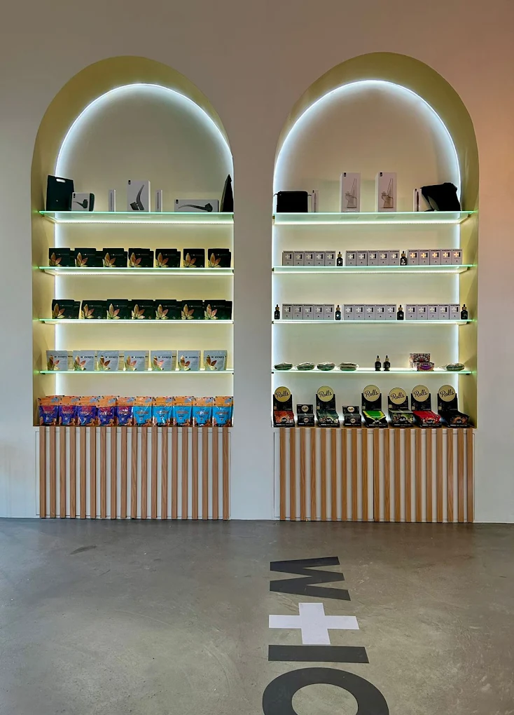 whoomph cannabis dispensary sea point capetown 008